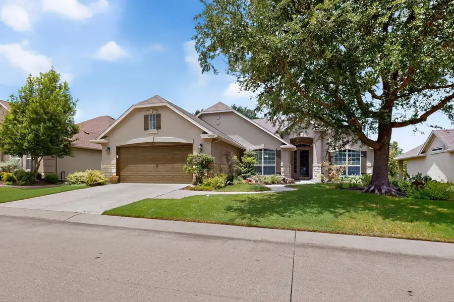 9704 Grandview Drive, Denton, TX 76207 - #2