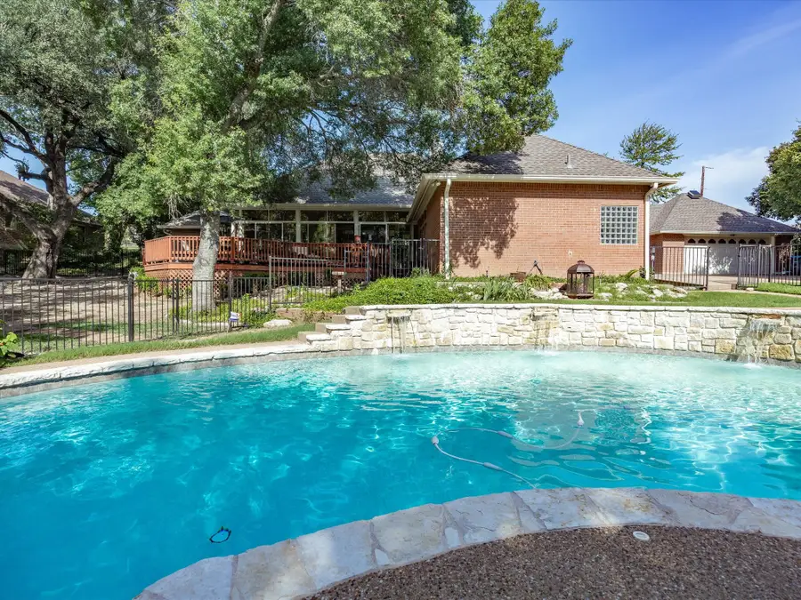 201 Coach House Circle, Fort Worth, TX 76108 - #2
