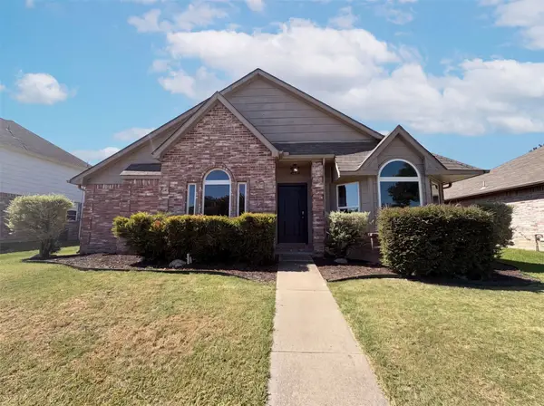 713 Lake Bluff Drive, Flower Mound, TX 75028