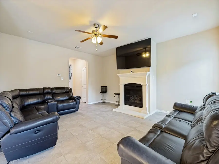 9809 Timberwolf Lane, McKinney, TX 75071 - #2