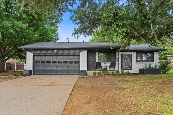 8128 Newman Drive, North Richland Hills, TX 76180