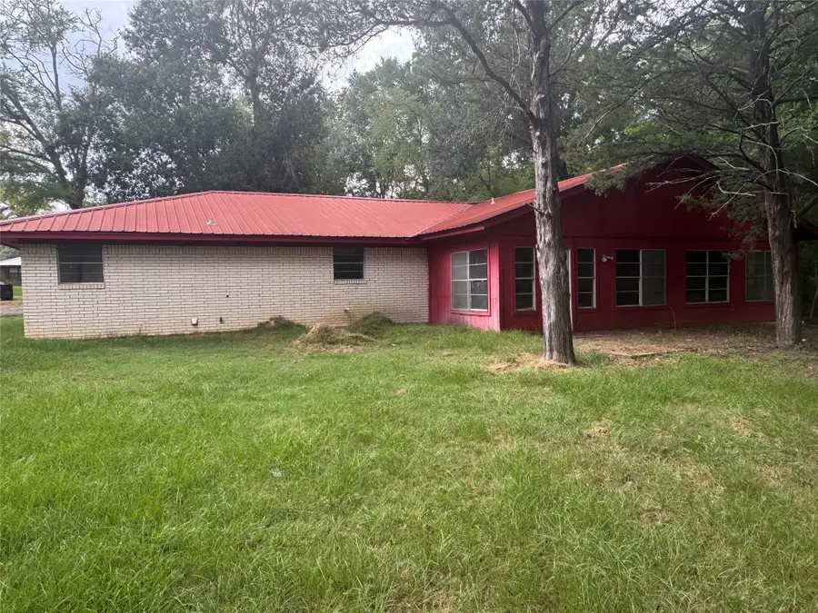 260 Lakeshore Drive, Fairfield, TX 75840 - #2