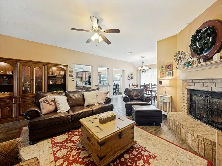 149 Roberts Drive, Saginaw, TX 76179 - #2