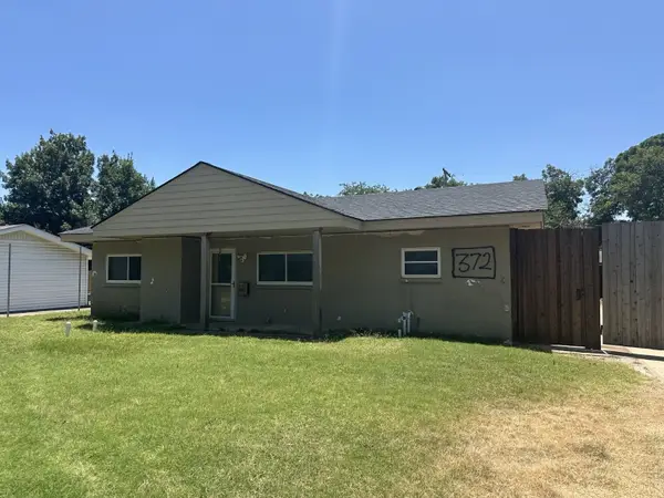 372 Edwards Street, Lewisville, TX 75057