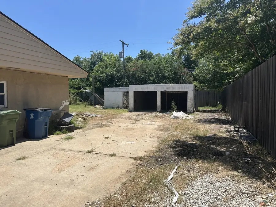 372 Edwards Street, Lewisville, TX 75057 - #3