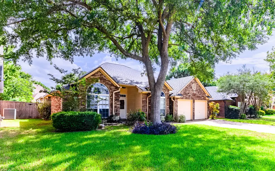 2206 S Branch Drive, Arlington, TX 76001 - #2