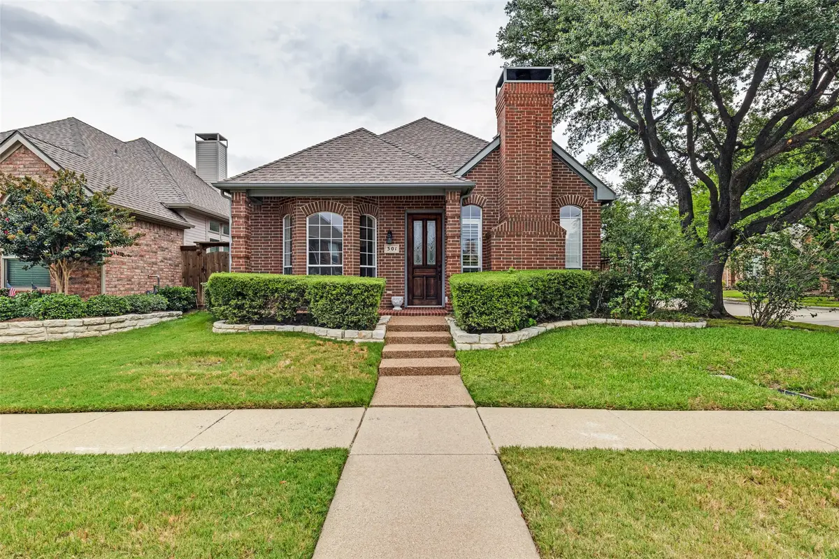 301 Old York Road, Irving, TX 75063 - #1