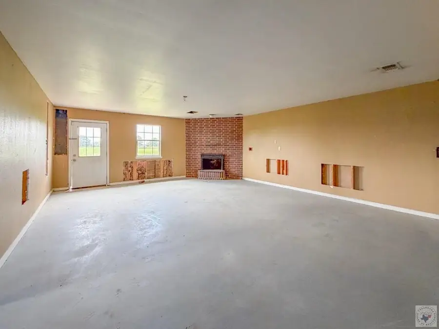 2950 Fm 1840, New Boston, TX 75570 - #2