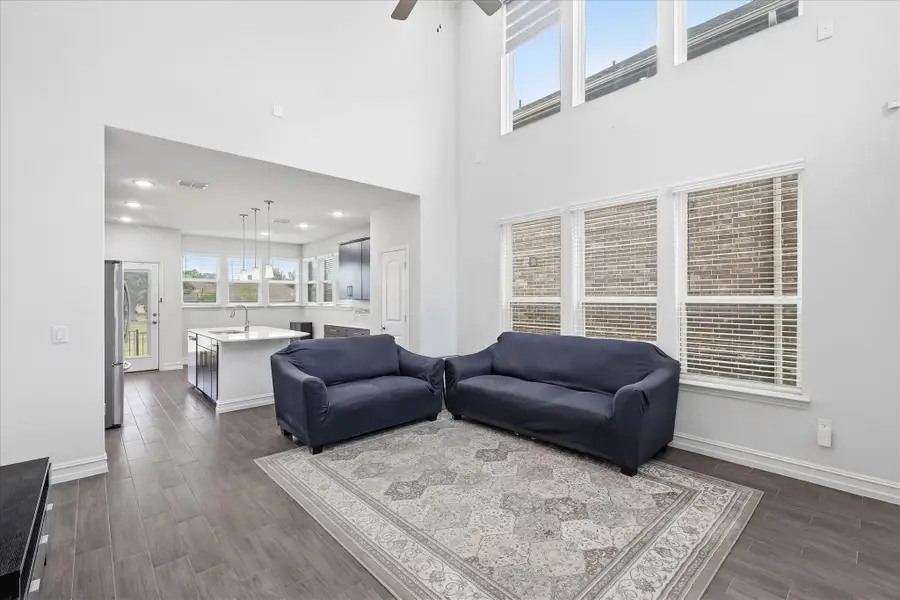217 Jones Street, Irving, TX 75063 - #2