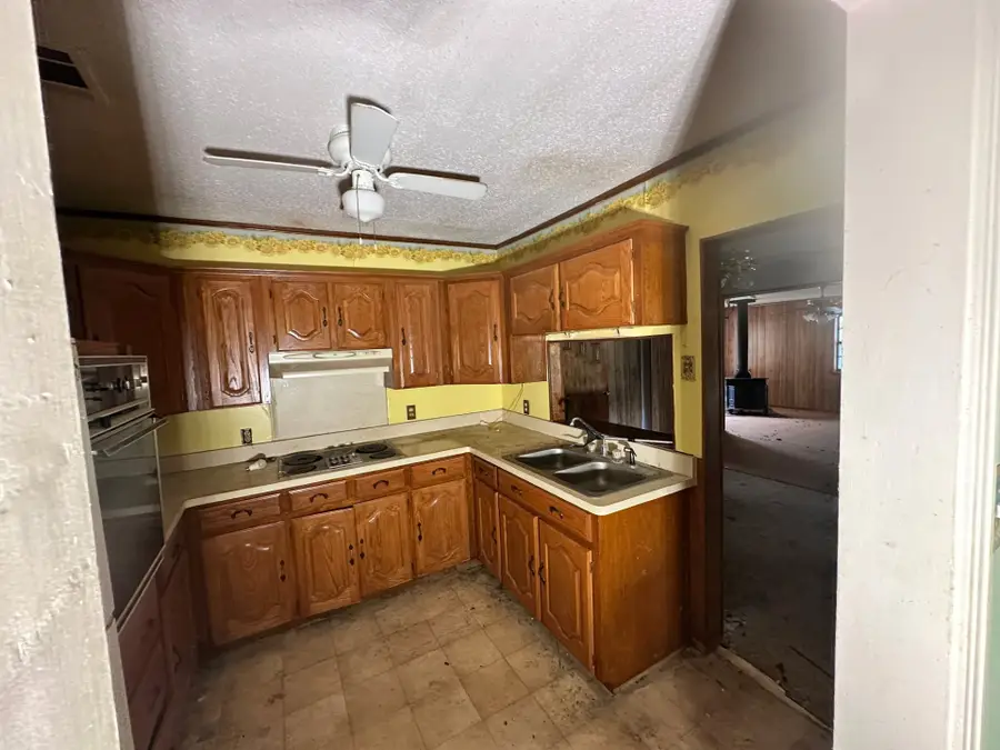 813 Magnolia Drive, Garland, TX 75040 - #3