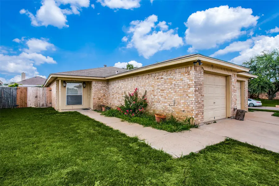 3600 Hulen Park Circle, Fort Worth, TX 76123 - #2