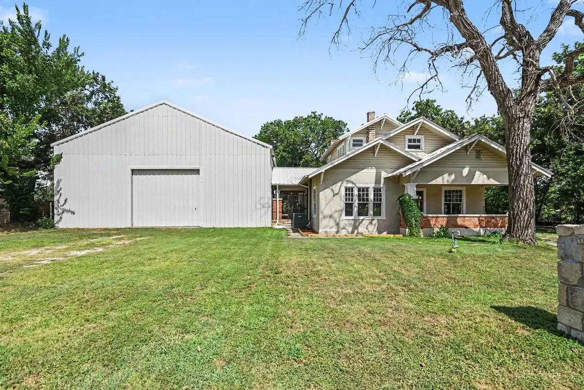 313 S Oak Street, Boyd, TX 76023 - #1