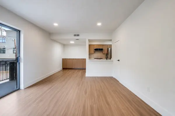 4020 Holland Avenue #211, Dallas, TX 75219