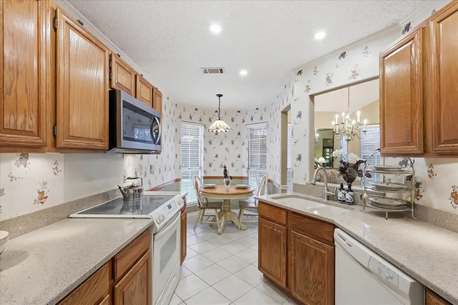 18095 Whispering Gables Lane, Dallas, TX 75287 - #2