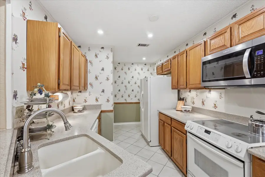 18095 Whispering Gables Lane, Dallas, TX 75287 - #3