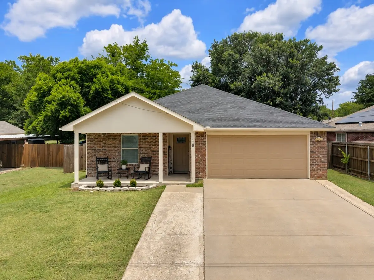 115 E Cason Street, Irving, TX 75061 - #1