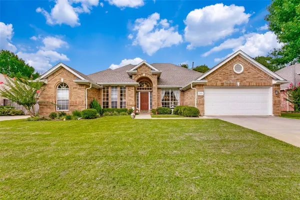 2304 Castlegate Drive, Corinth, TX 76210