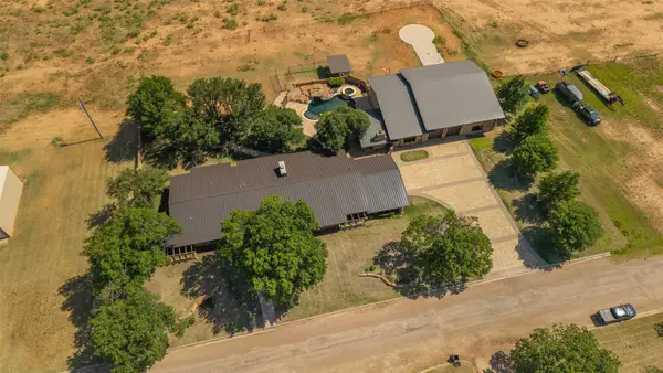 1811 Wallace Avenue, Paducah, TX 79248