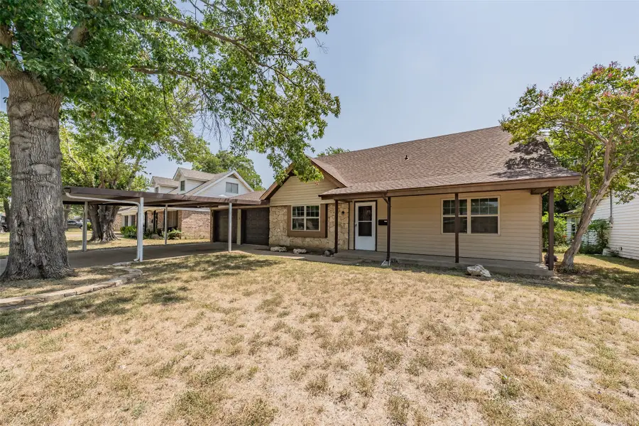 245 Pimlico Way, Saginaw, TX 76179 - #2