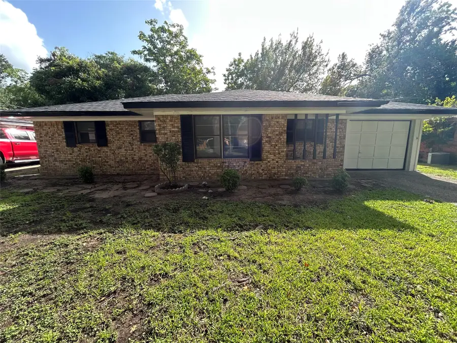 900 N 23 1/2 Street, Corsicana, TX 75110 - #3