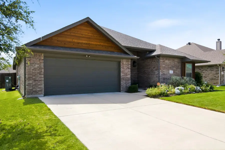 400 Brinkley Drive, Saginaw, TX 76179 - #2