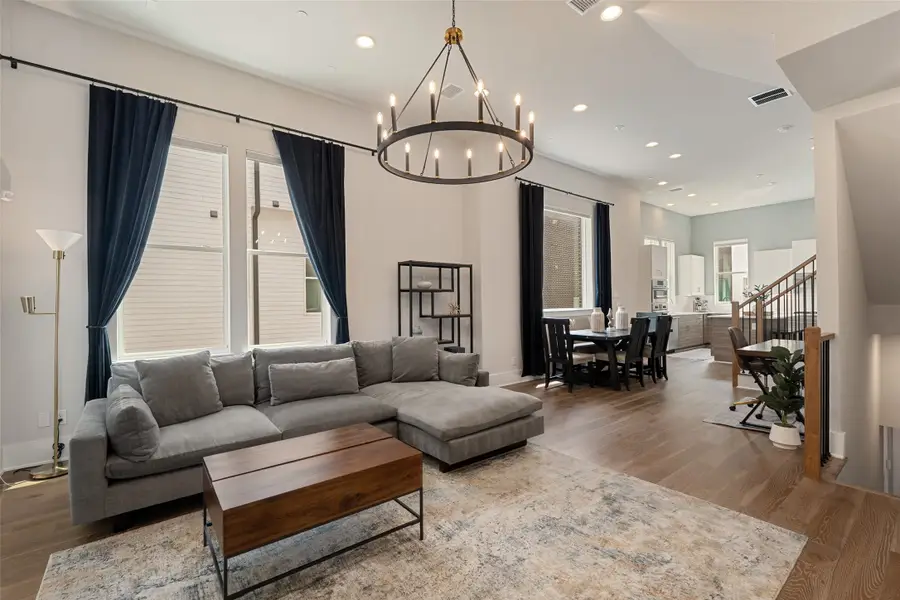 381 E Greenbriar Lane #1001, Dallas, TX 75203 - #2