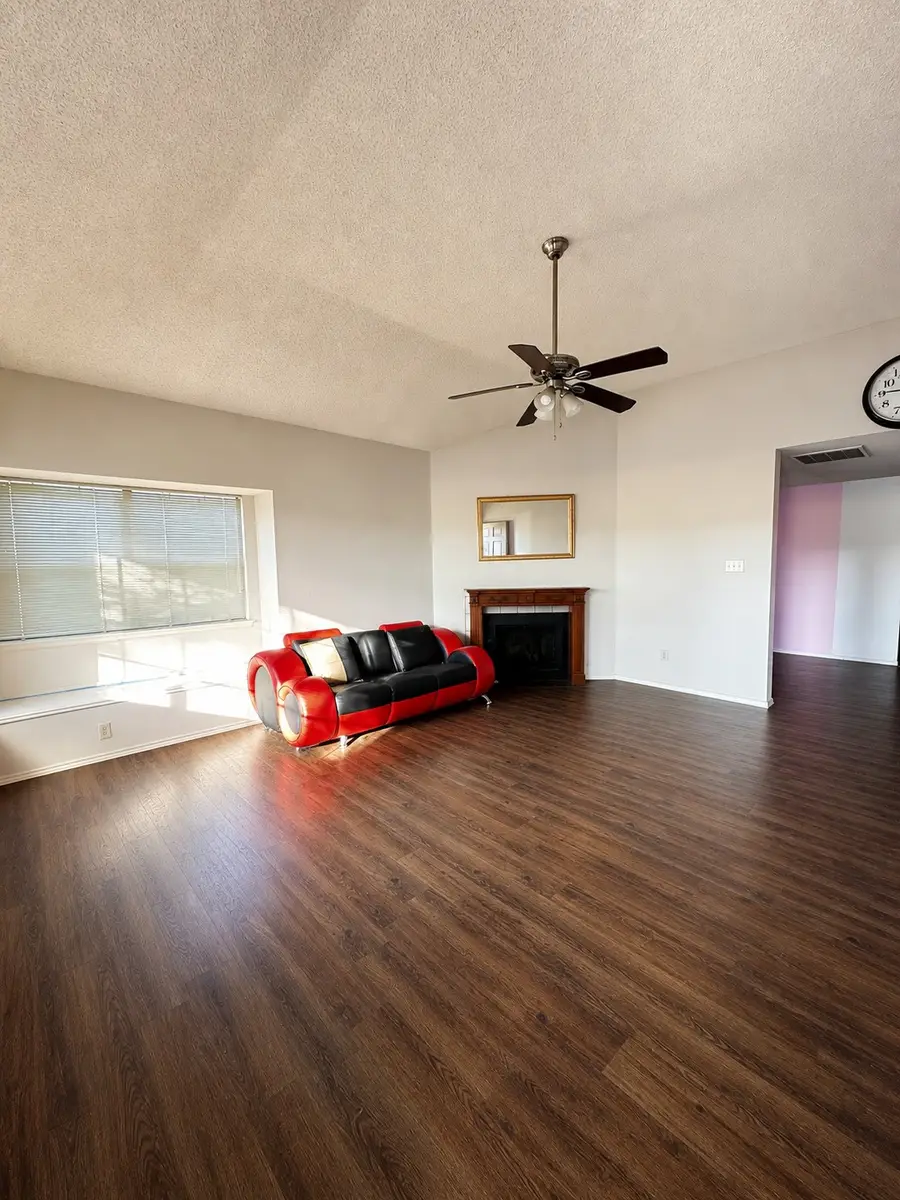 1928 La Prada Parkway, Mesquite, TX 75150 - #2