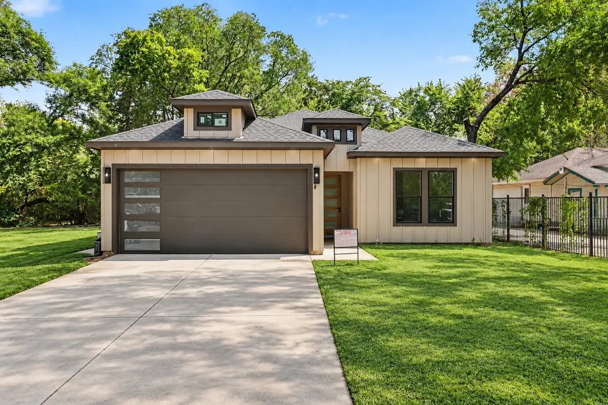 3804 De Maggio Avenue, Dallas, TX 75210 - #1