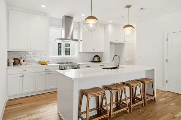 7207 Gaston Avenue #902, Dallas, TX 75206