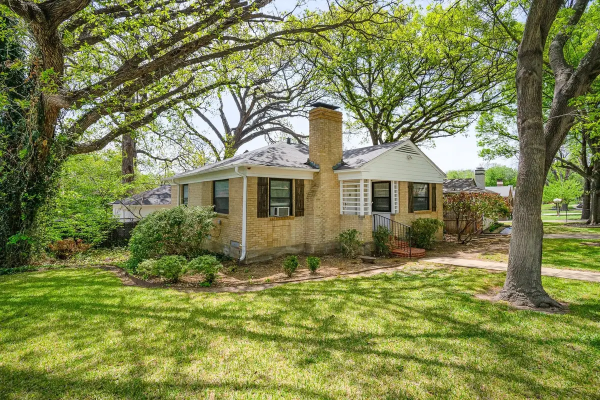 910 Reverchon Drive, Dallas, TX 75211 - #1