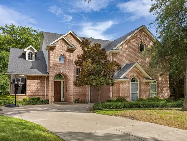 5832 Forest Bend Place, Fort Worth, TX 76112