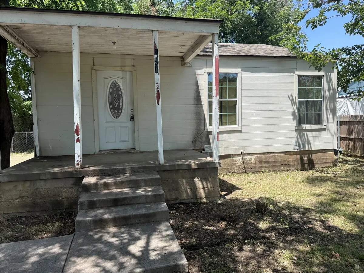 2631 Bentley Avenue, Dallas, TX 75211 - #1