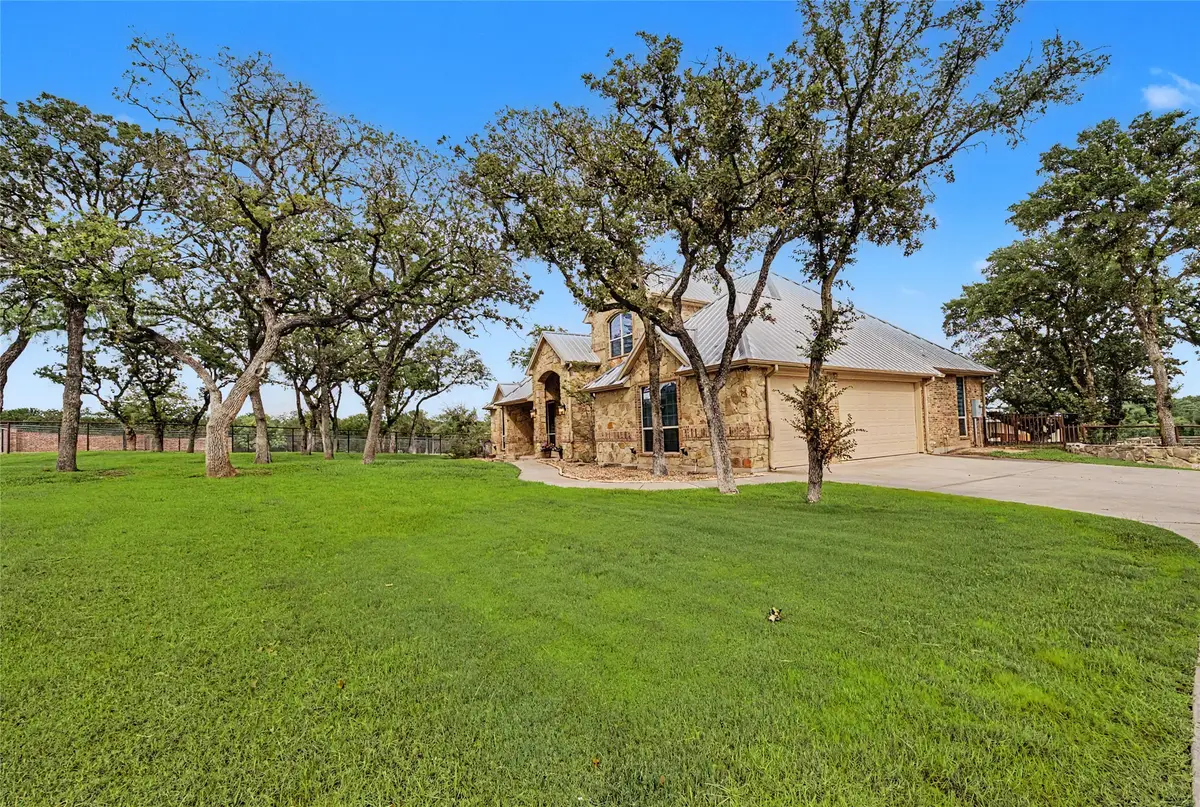 137 Silver Saddle Circle, Weatherford, TX 76087 - #1