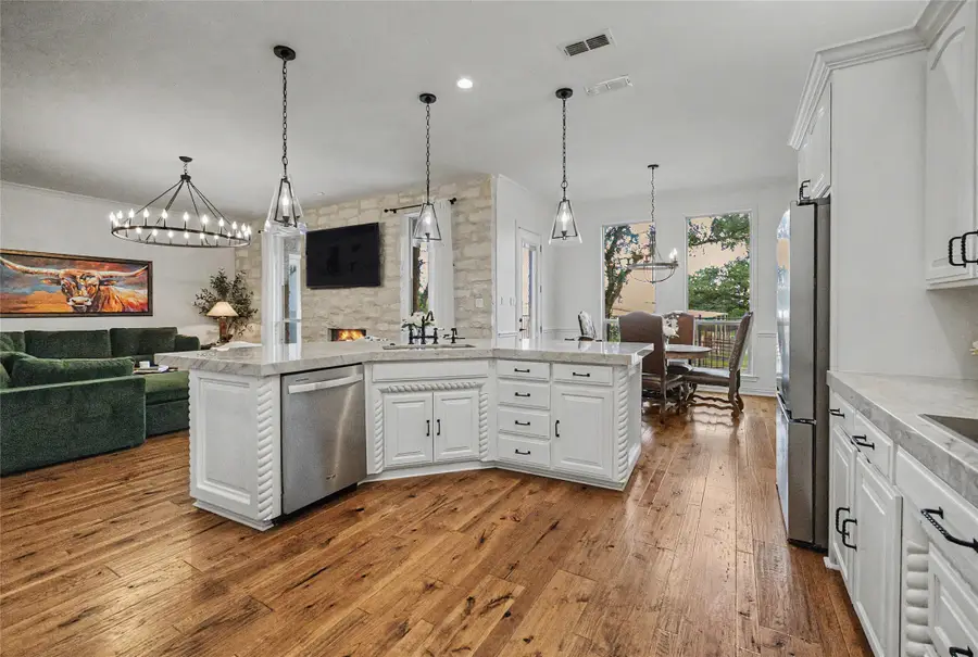 137 Silver Saddle Circle, Weatherford, TX 76087 - #3