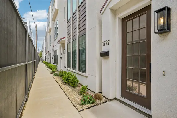 1727 Novela Way, Dallas, TX 75215