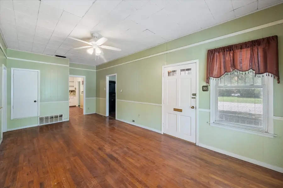 1021 Martin Luther King Jr Boulevard, Corsicana, TX 75110 - #2