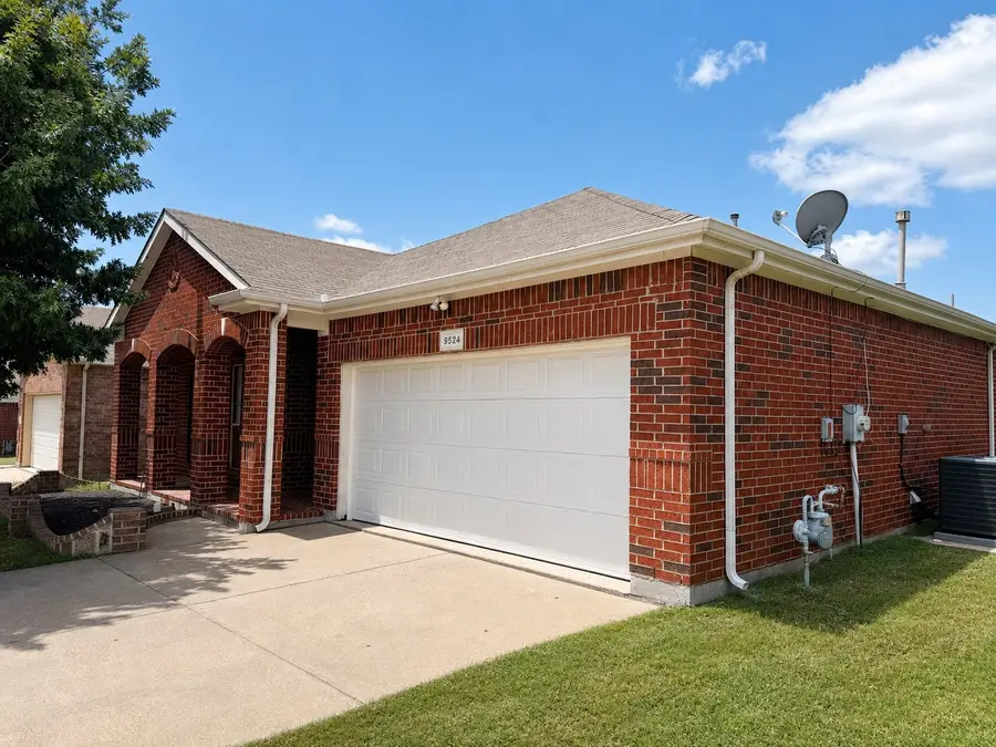 9524 Willow Branch Way, Crowley, TX 76036 - #2