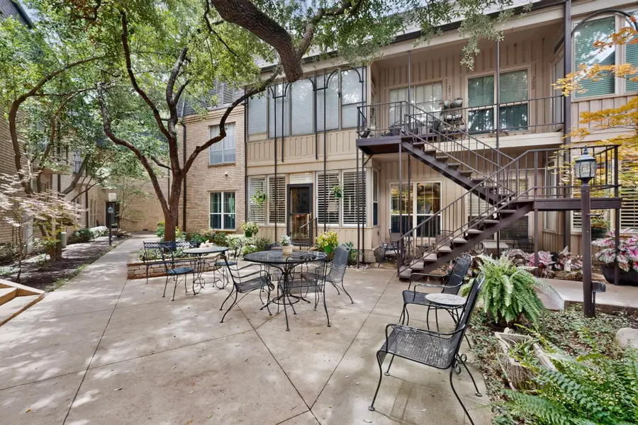 4312 Bellaire Drive S #110E, Fort Worth, TX 76109 - #2