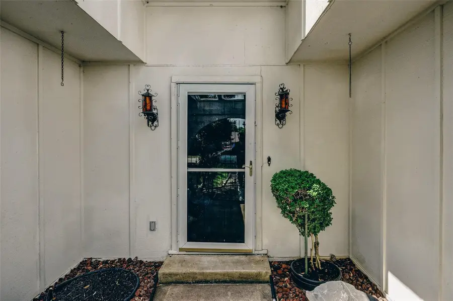 401 Rhineland, Benbrook, TX 76126 - #3