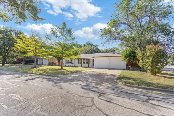 7800 Arnold Terrace, North Richland Hills, TX 76180