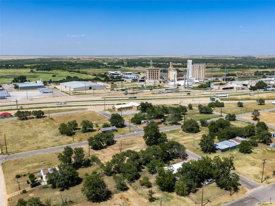 1116 Houston Street, Vernon, TX 76384 - #2