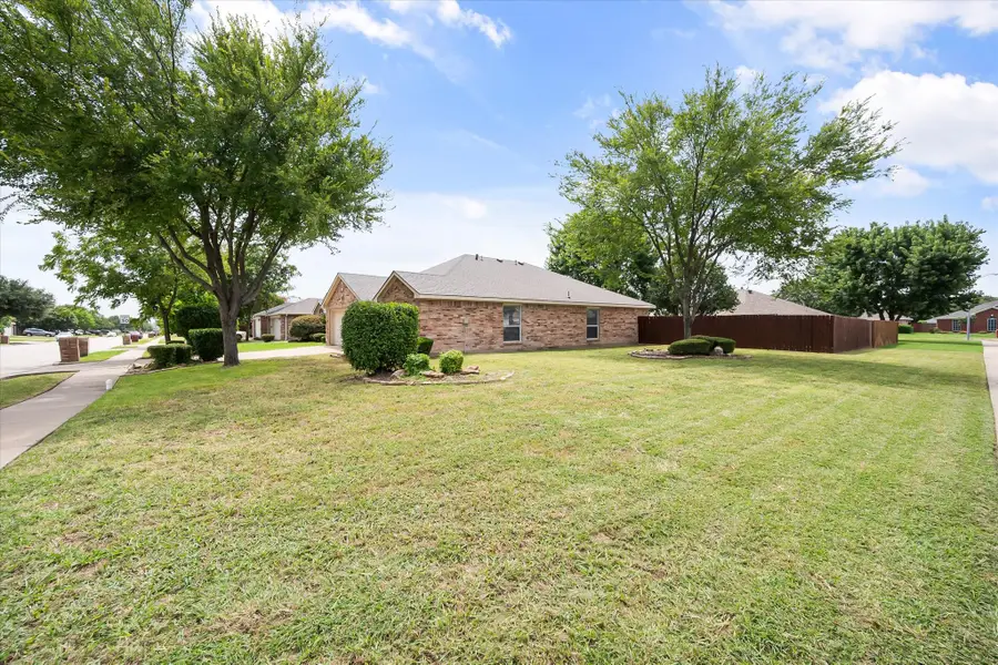 4406 Fox Meadows Lane, Mansfield, TX 76063 - #3