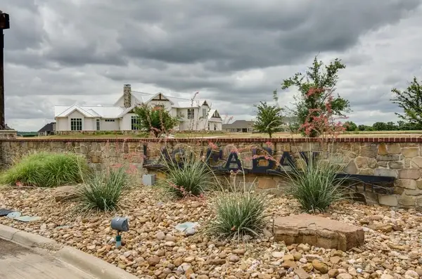 1540 Laguna Bay Drive N, Pelican Bay, TX 76020