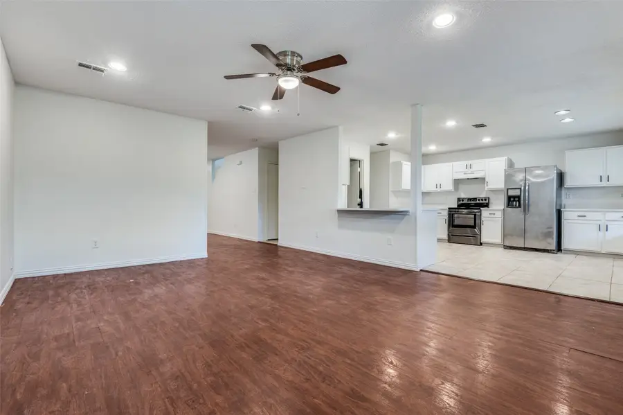 1122 Mazourka Drive, Arlington, TX 76001 - #3