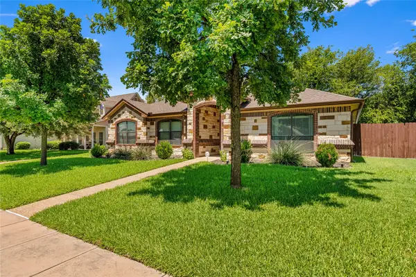 820 Springdale Circle, Lorena, TX 76655
