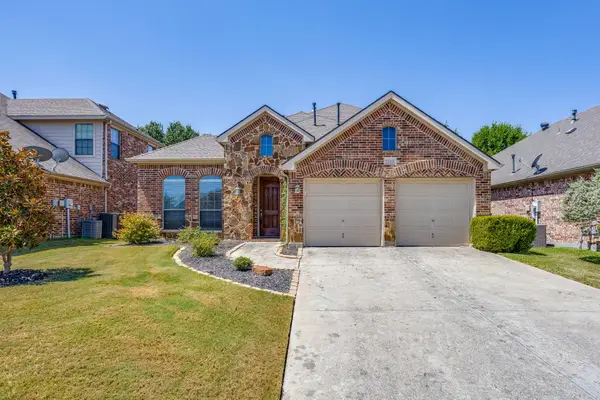 7023 Beacon Drive, Grand Prairie, TX 75054