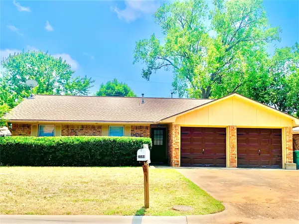 3504 Kingfisher Lane, Denton, TX 76209