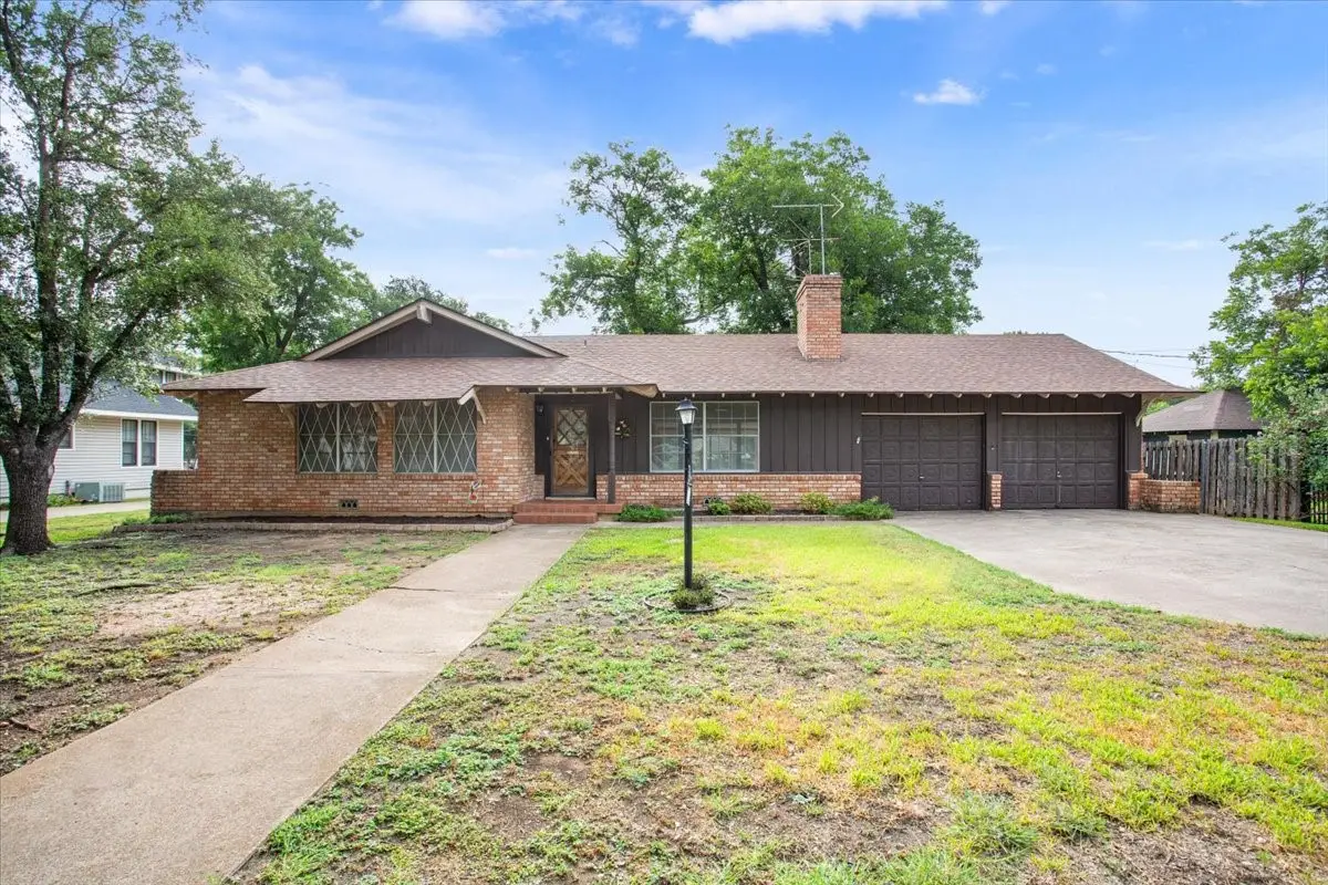 204 N Marable Street, West, TX 76691 - #1