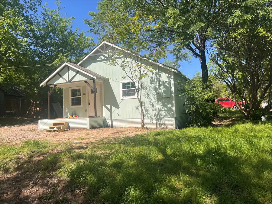 521 Morgan Street, Bonham, TX 75418 - #2