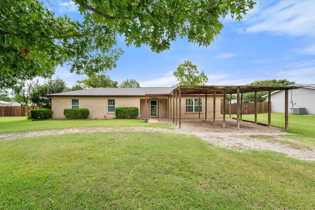 1209 Hidden Hills Drive, Corsicana, TX 75110 - #1